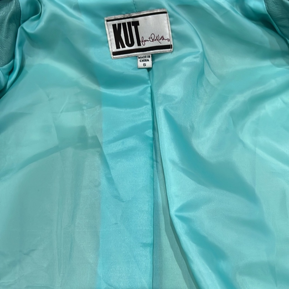 Women’s Jacket - Picture 4 of 7